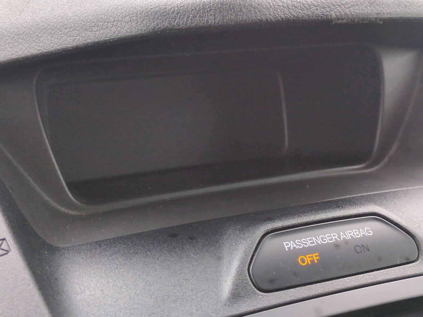 Thumbnail: 2014 Ford Transit Series - 32