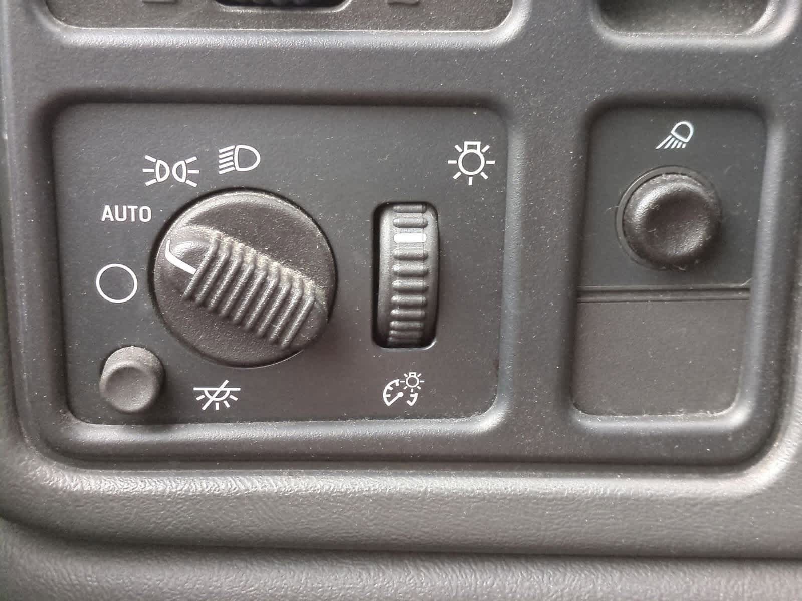 Thumbnail: 2006 GMC Sierra 1500 - 21