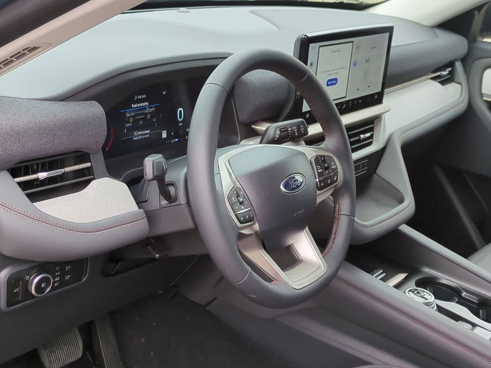 2025 Ford Explorer Active 10