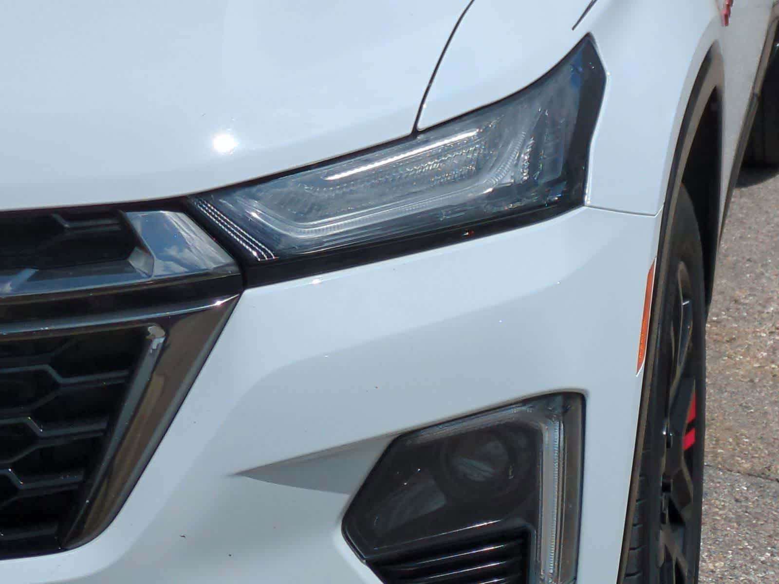 Thumbnail: 2023 Chevrolet Traverse - 11