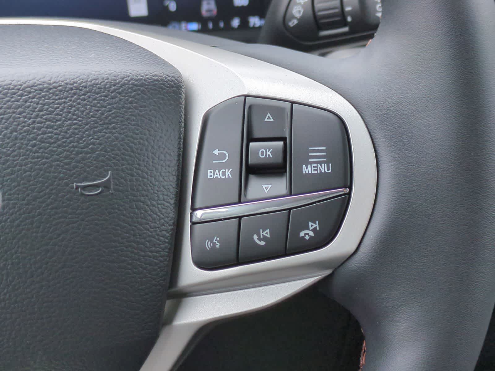 Thumbnail: 2026 Ford Explorer - 24