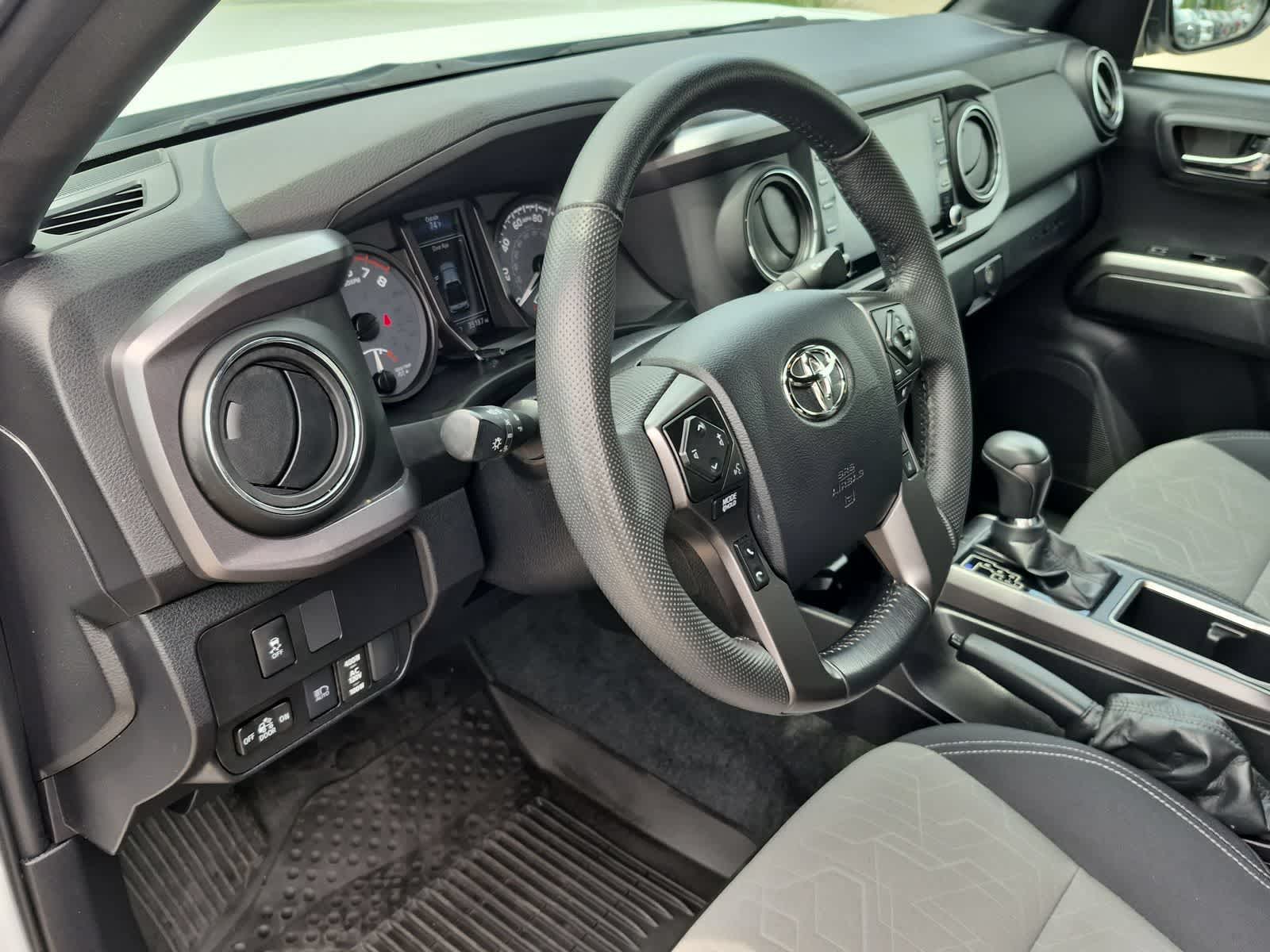 Thumbnail: 2023 Toyota Tacoma - 10