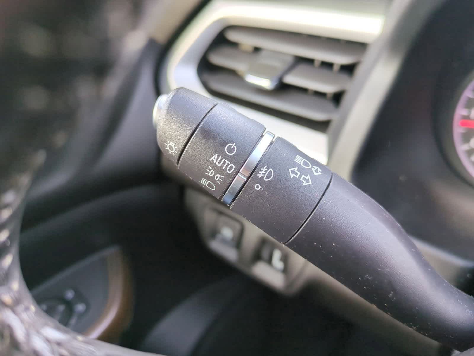 Thumbnail: 2019 GMC Acadia - 28