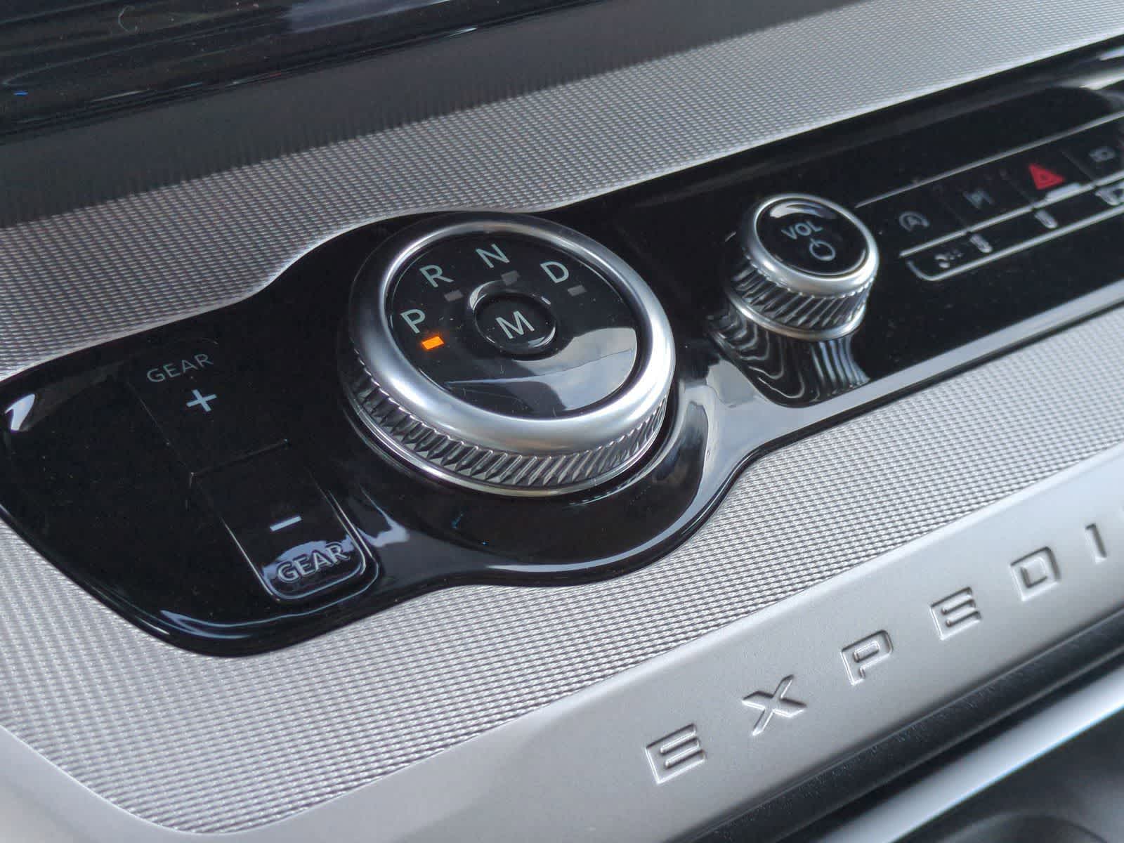 Thumbnail: 2026 Ford Expedition MAX - 30