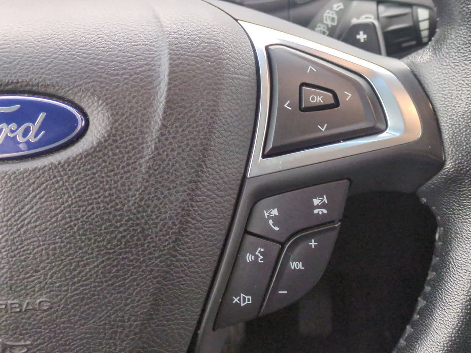 Thumbnail: 2017 Ford Edge - 24