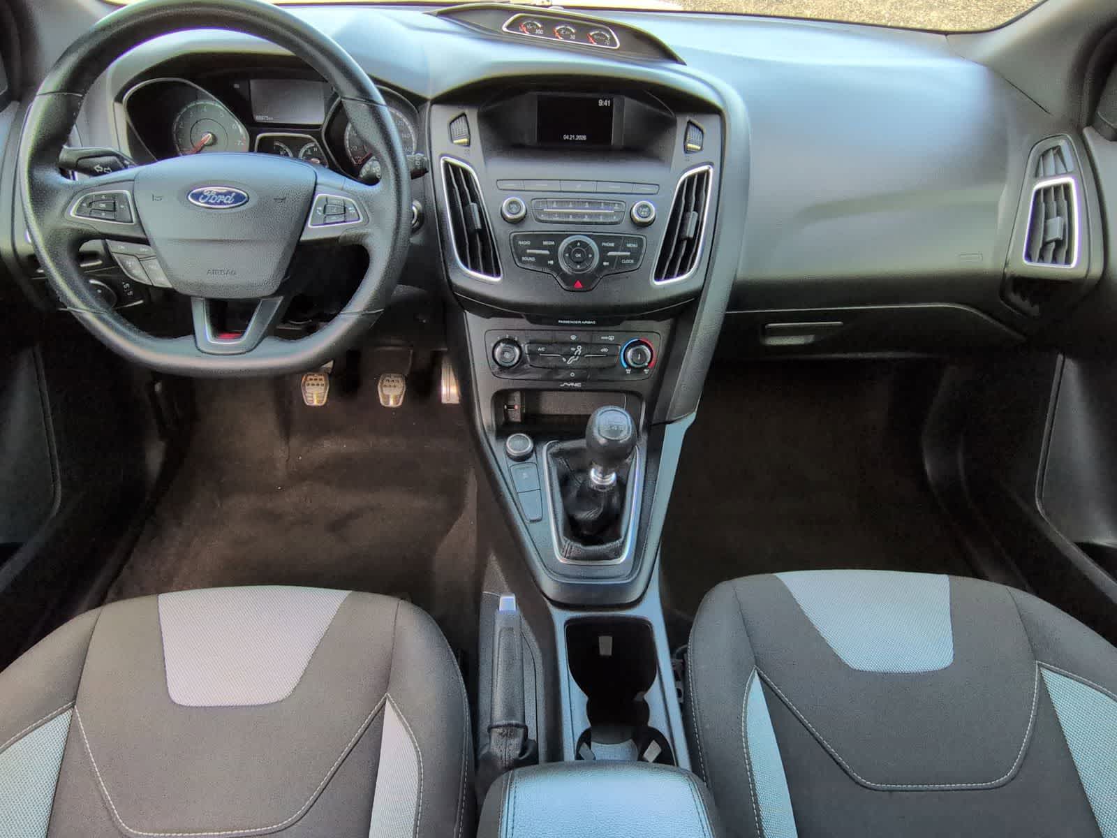 Thumbnail: 2018 Ford Focus - 16