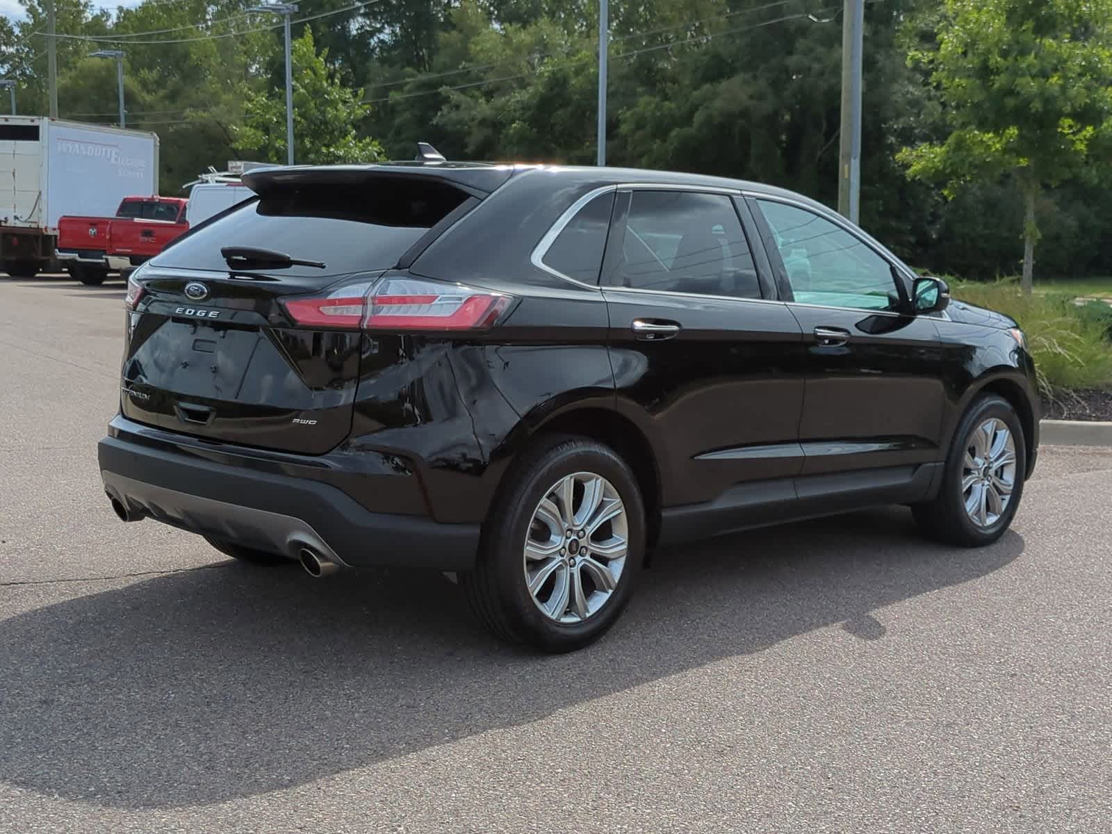 Thumbnail: 2023 Ford Edge - 8