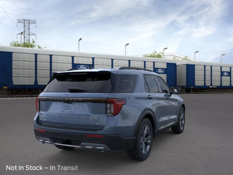 2025 Ford Explorer Active 8