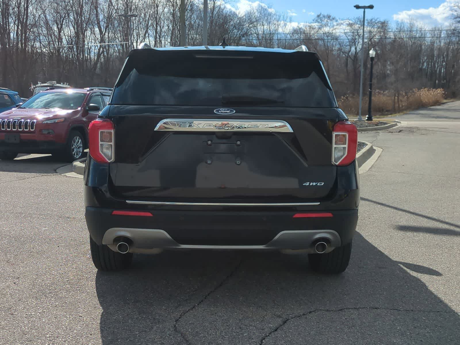 Thumbnail: 2023 Ford Explorer - 7