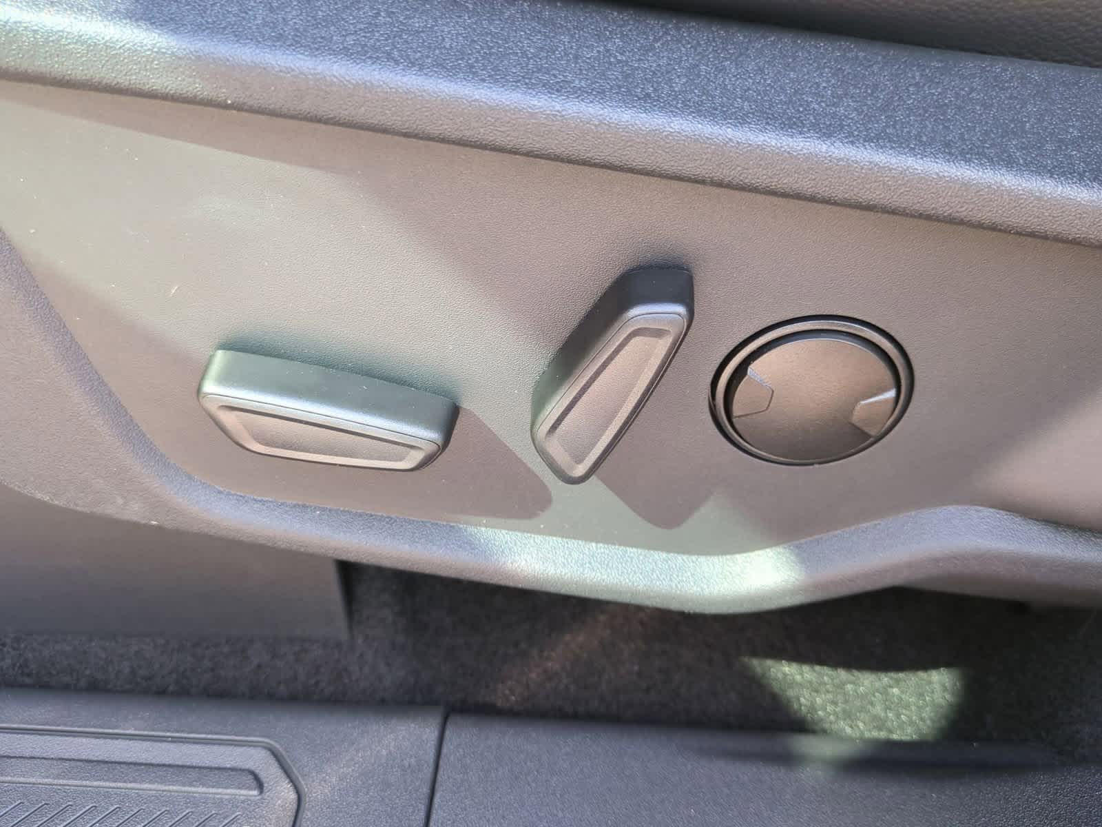 Thumbnail: 2025 Ford Bronco - 17