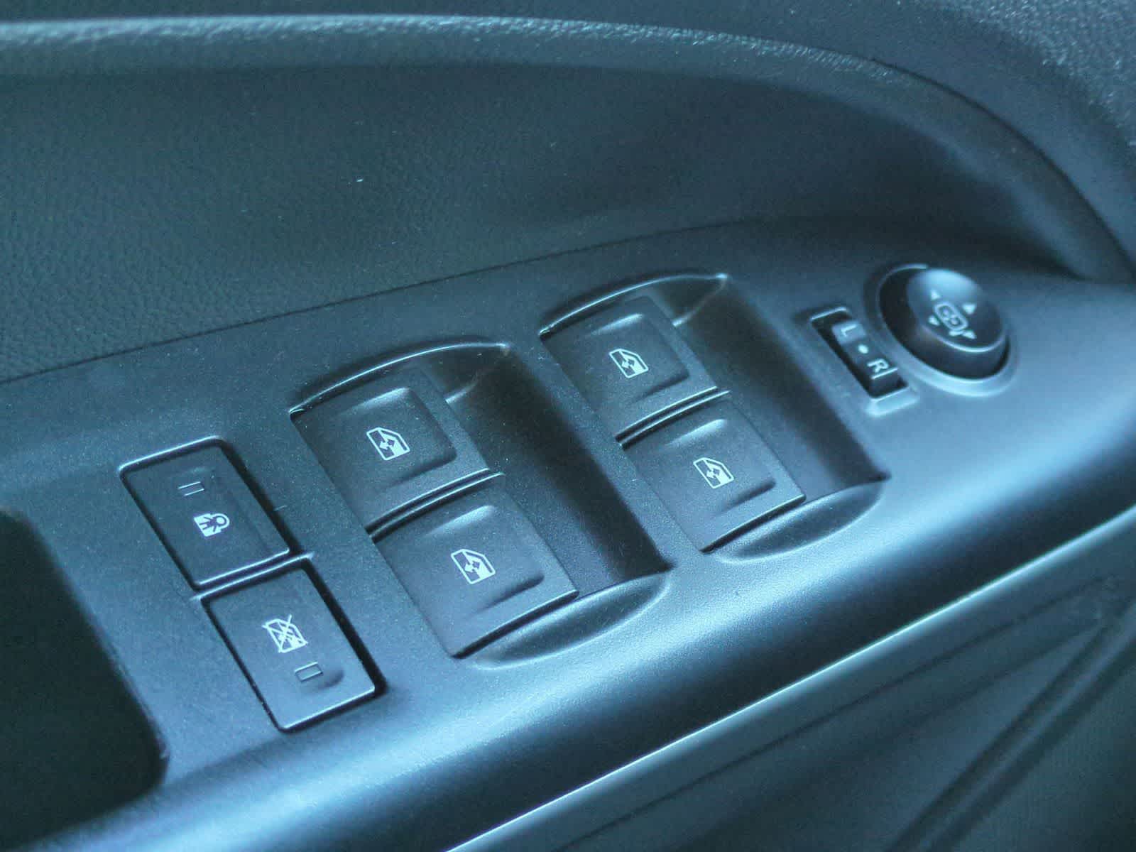 Thumbnail: 2016 Chevrolet Colorado - 28