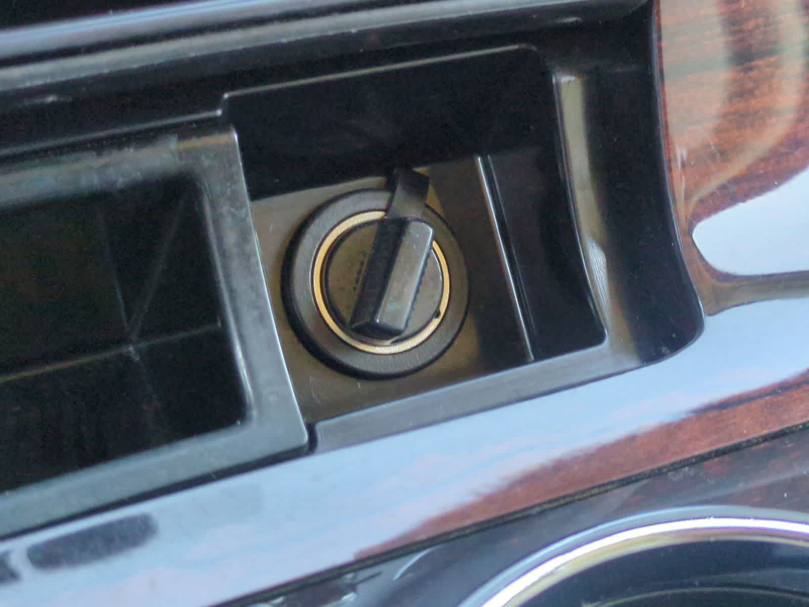 Thumbnail: 2016 Lincoln Navigator - 33