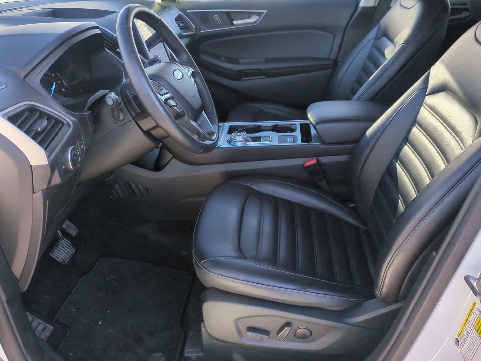 Thumbnail: 2022 Ford Edge - 16