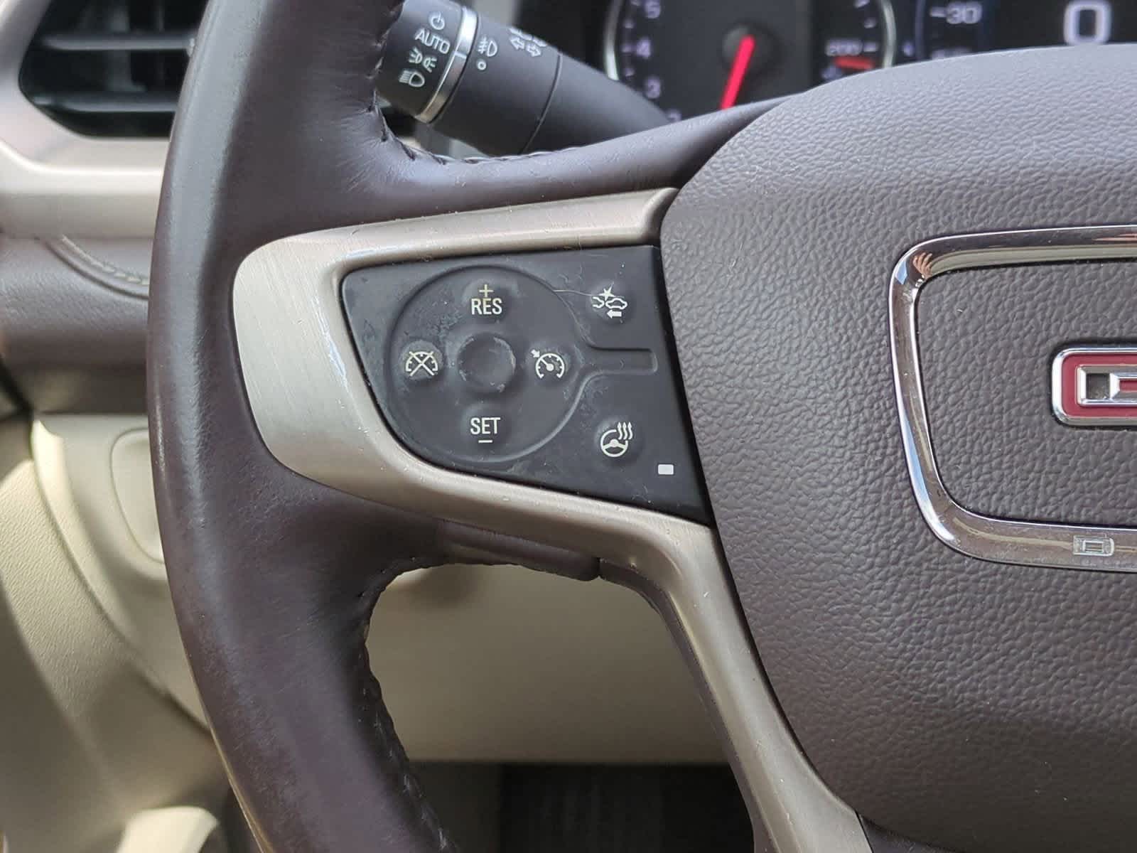 Thumbnail: 2017 GMC Acadia - 25