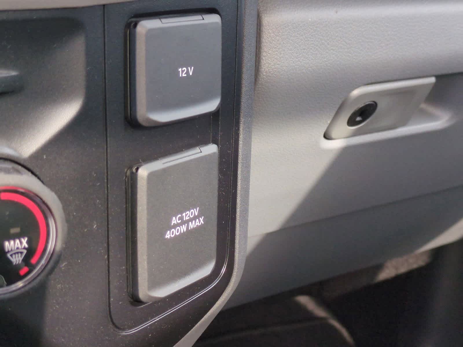 Thumbnail: 2025 Ford Econoline - 25