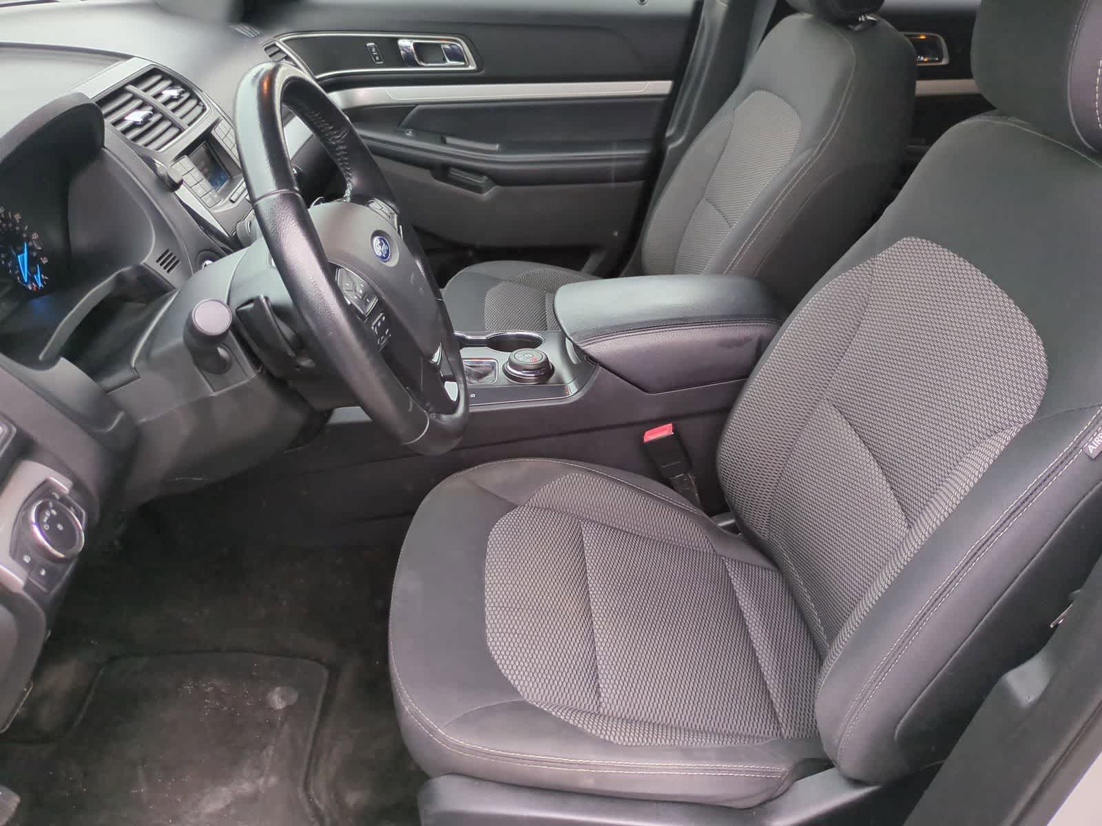 Thumbnail: 2017 Ford Explorer - 16