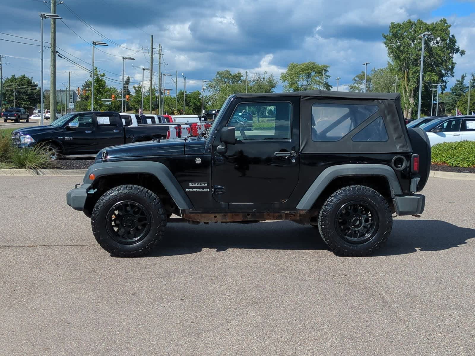 Thumbnail: 2010 Jeep Wrangler - 5