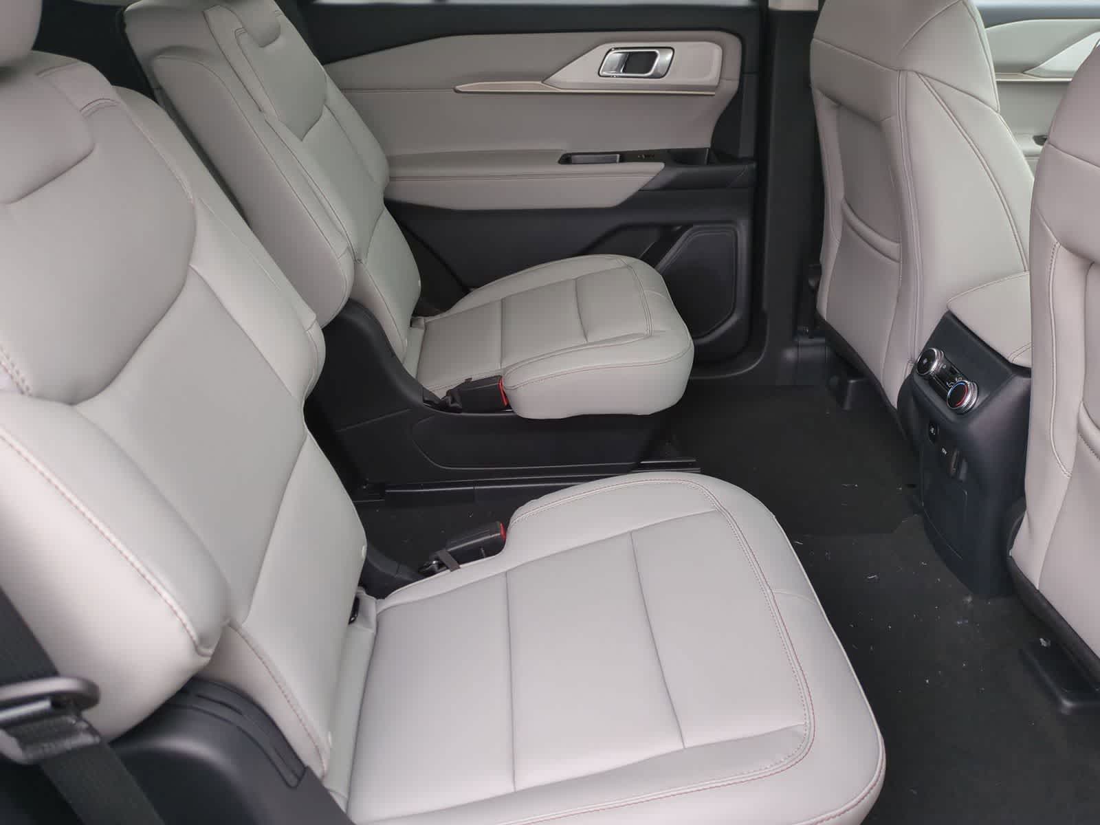 Thumbnail: 2026 Ford Explorer - 20