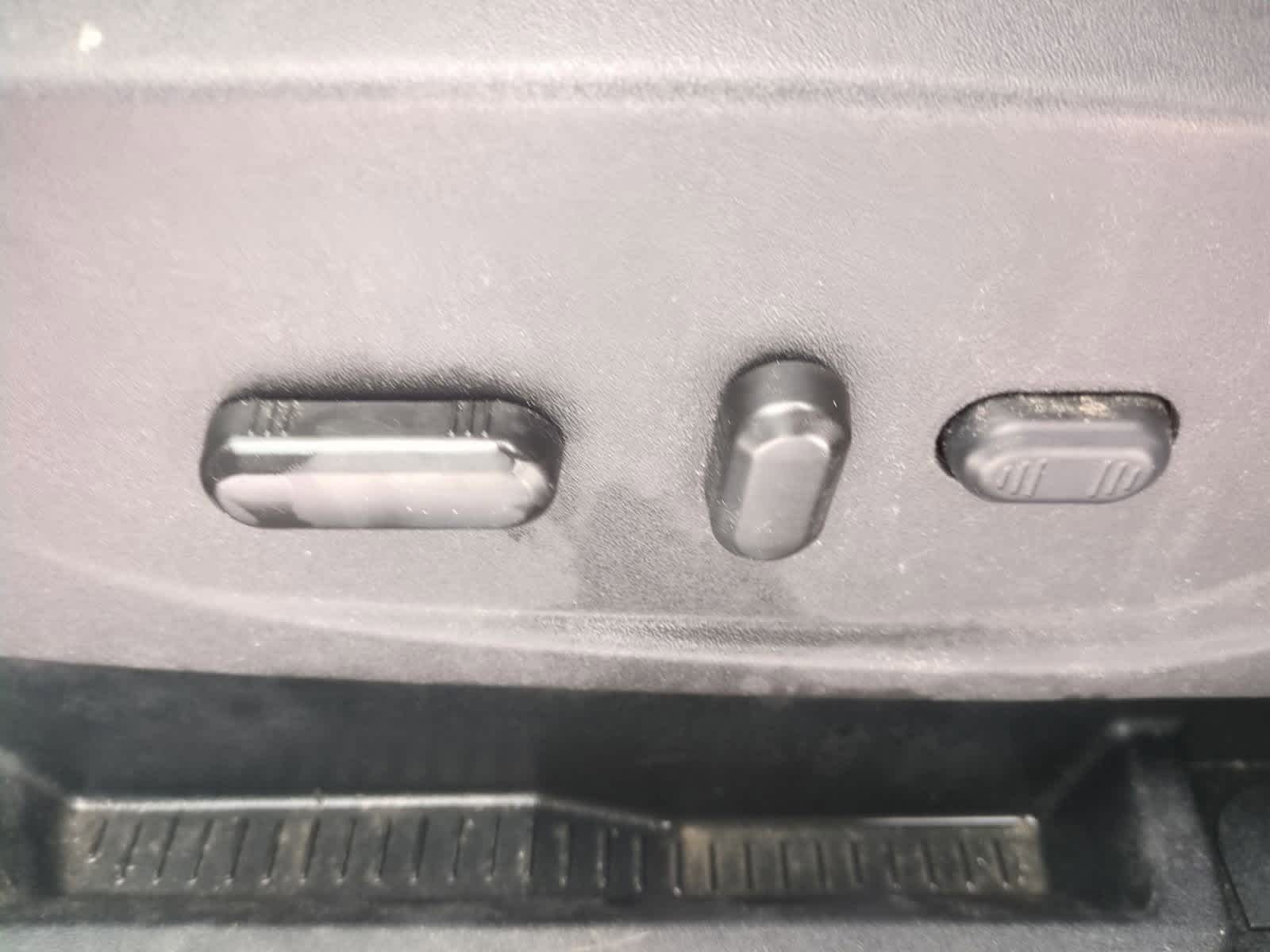 Thumbnail: 2018 Ford Escape - 16