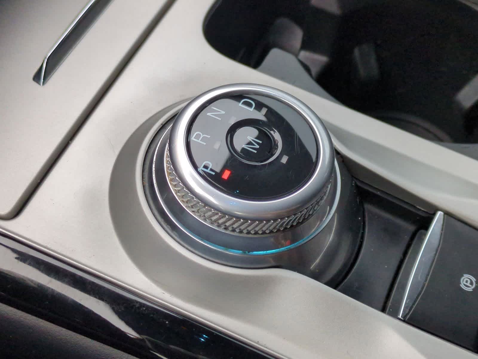 Thumbnail: 2022 Ford Explorer - 34