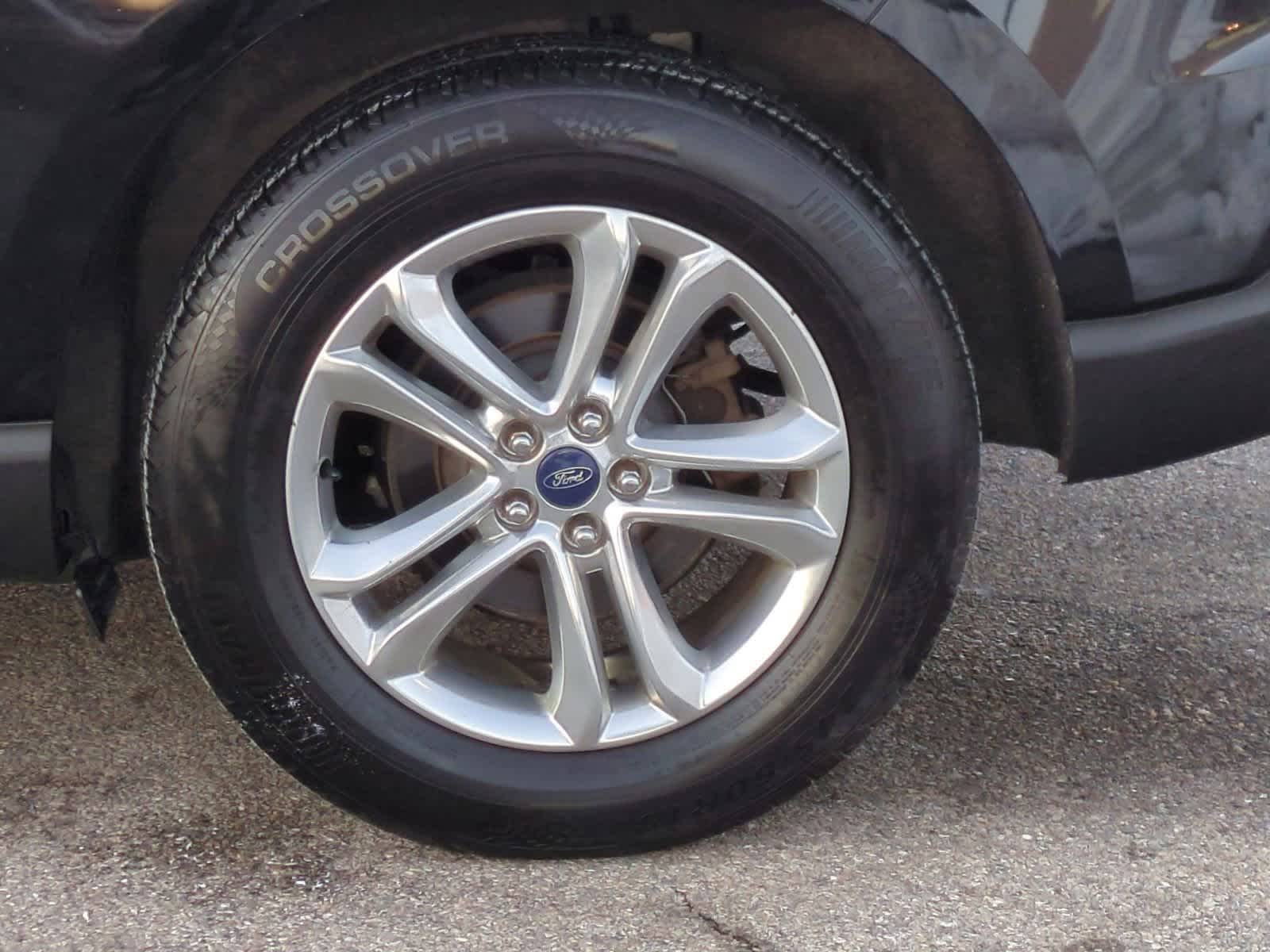 Thumbnail: 2016 Ford Edge - 14