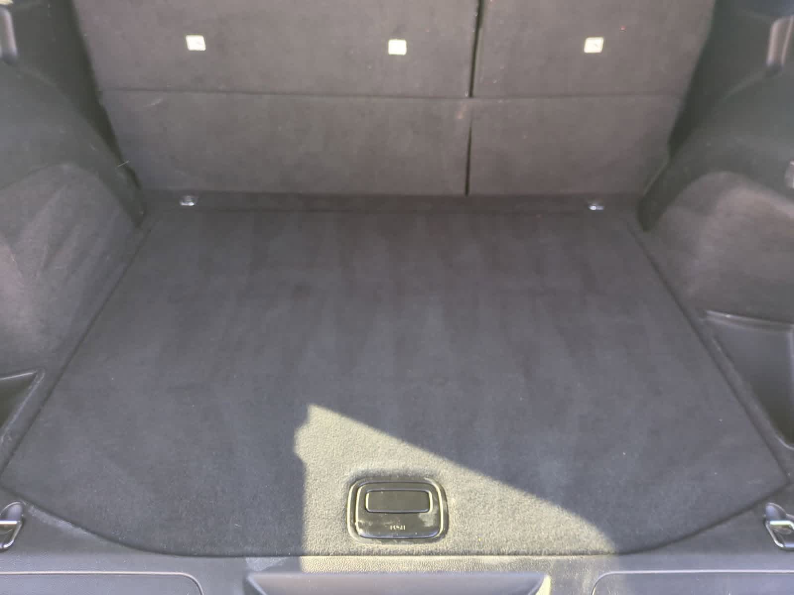 Thumbnail: 2015 Jeep Grand Cherokee - 33