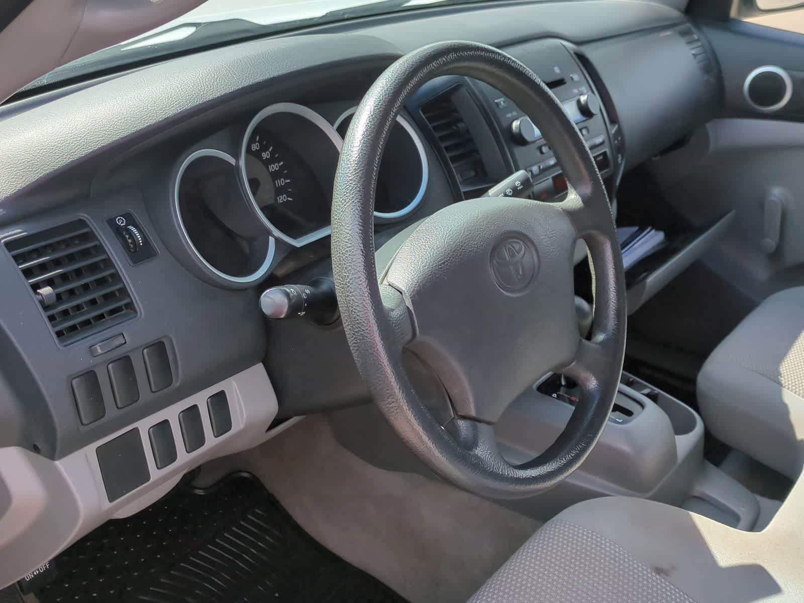 Thumbnail: 2006 Toyota Tacoma - 10