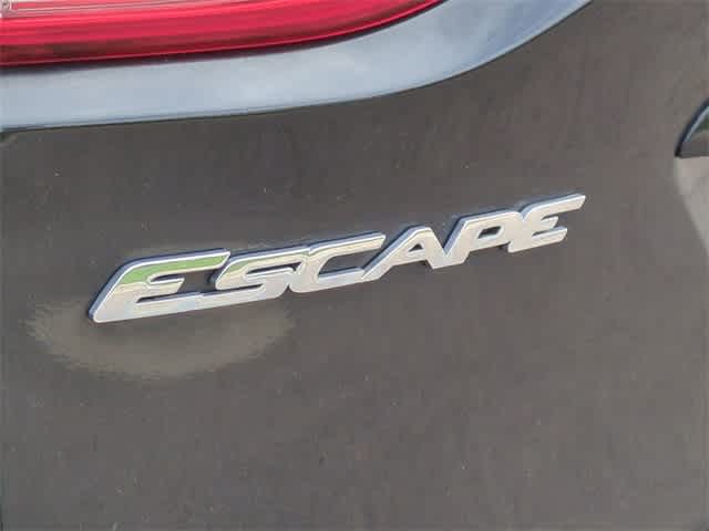 2013 Ford Escape S 13