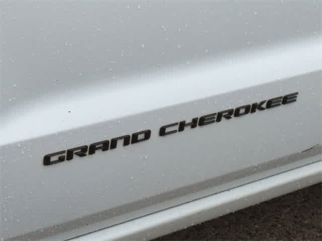 2015 Jeep Grand Cherokee Altitude 13