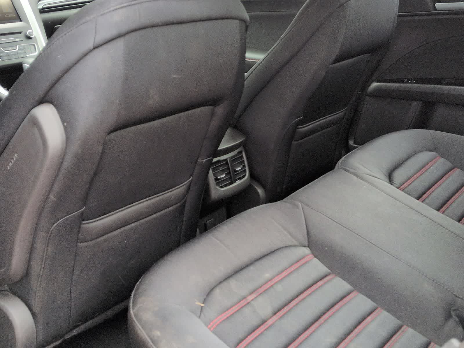Thumbnail: 2016 Ford Fusion - 18