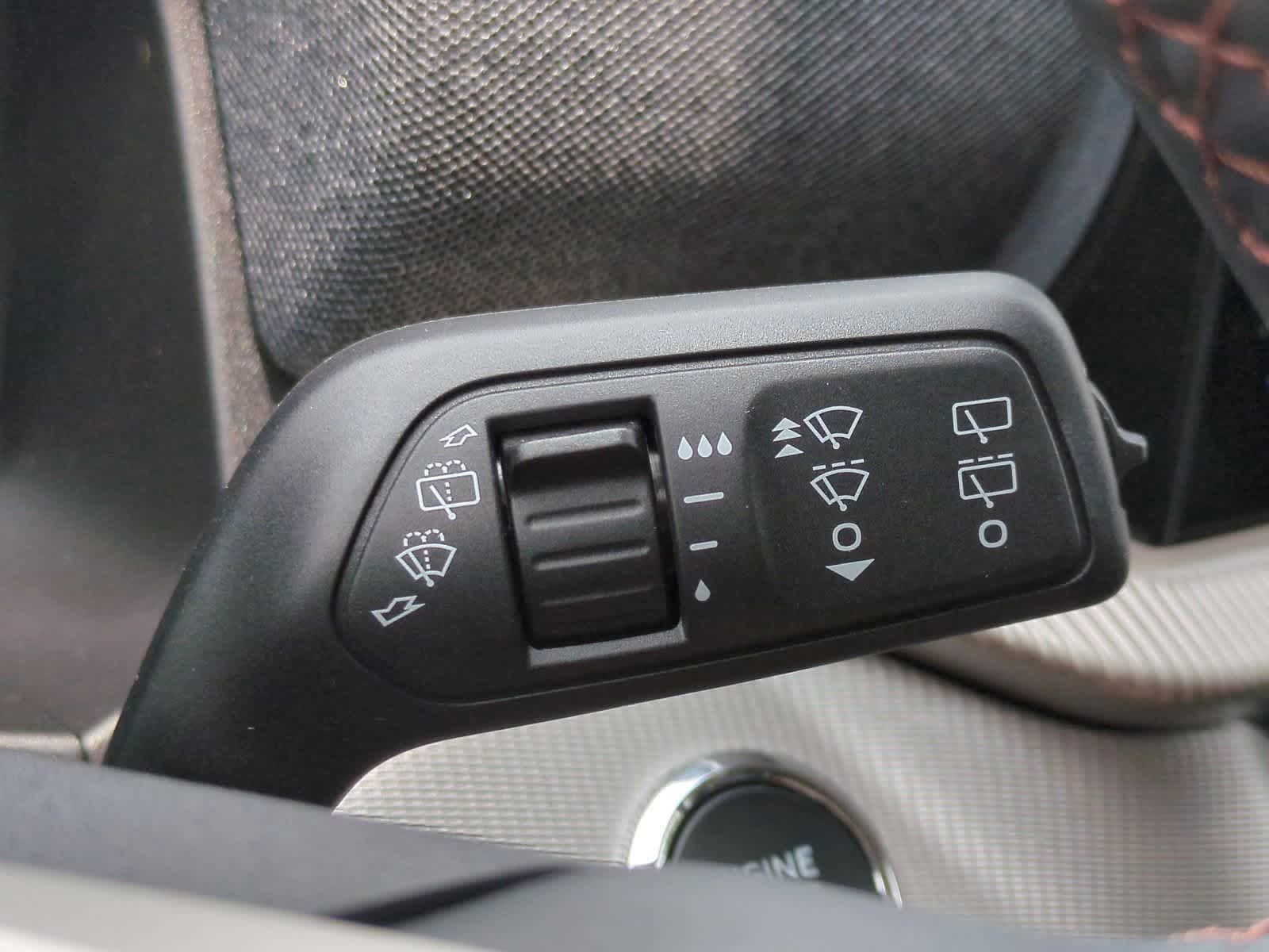 2025 Ford Explorer Active 25