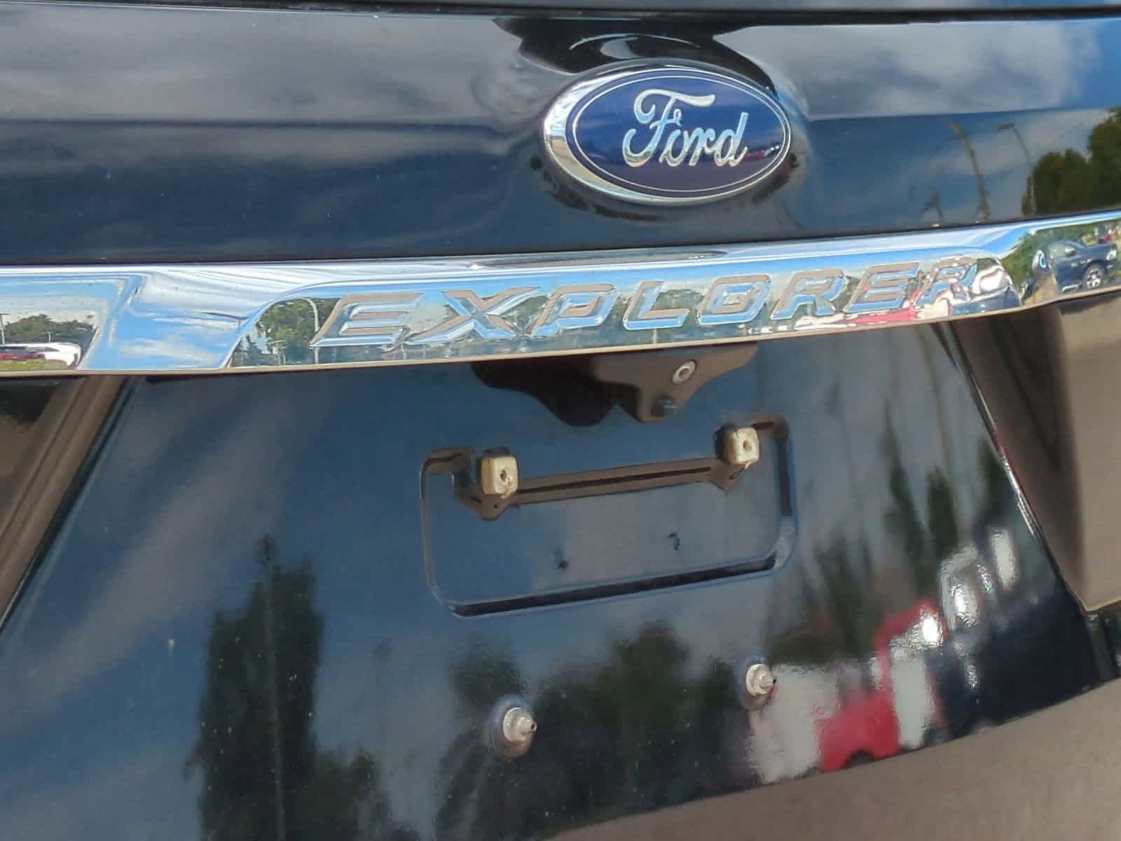 Thumbnail: 2017 Ford Explorer - 13