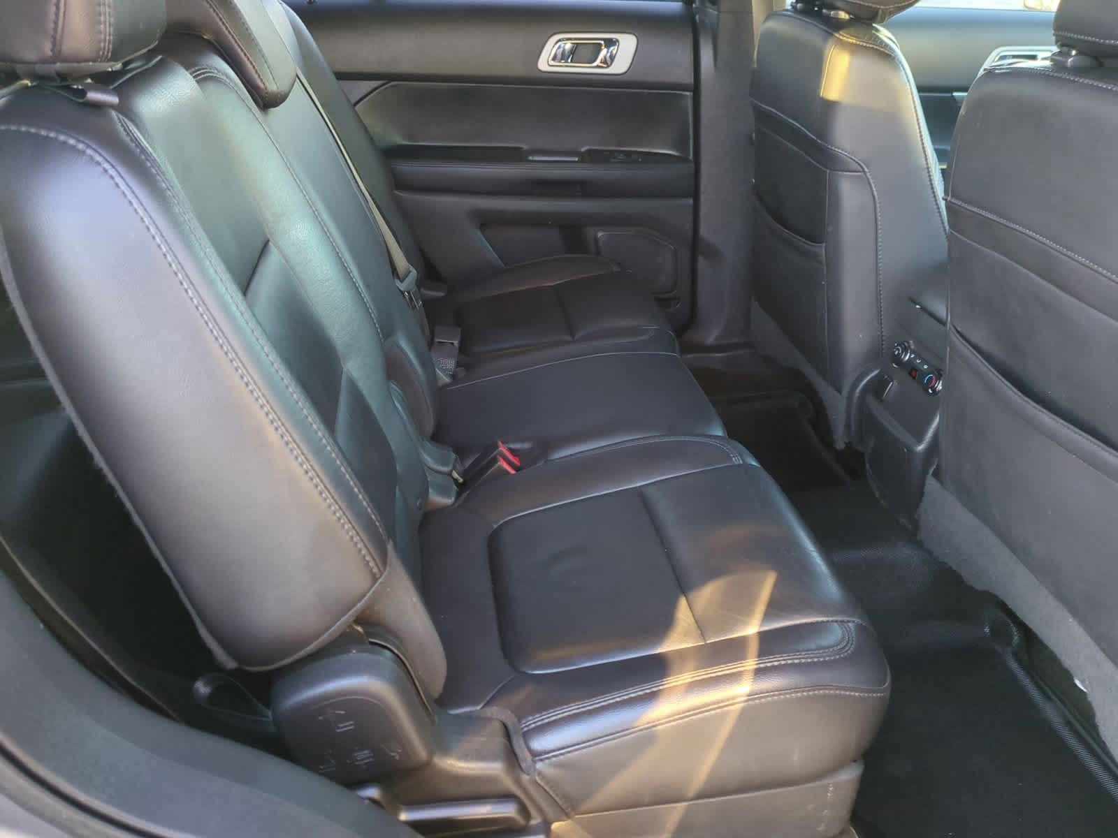 Thumbnail: 2013 Ford Explorer - 20