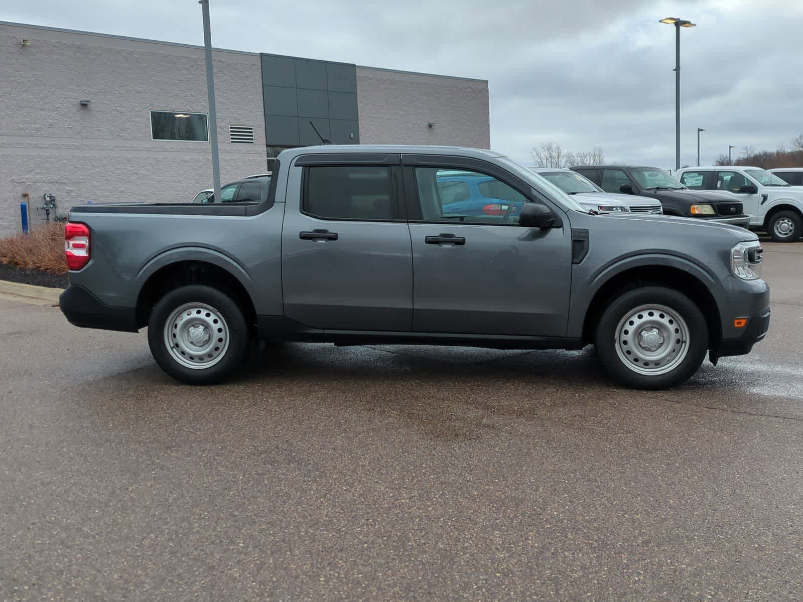 Thumbnail: 2022 Ford Maverick - 9