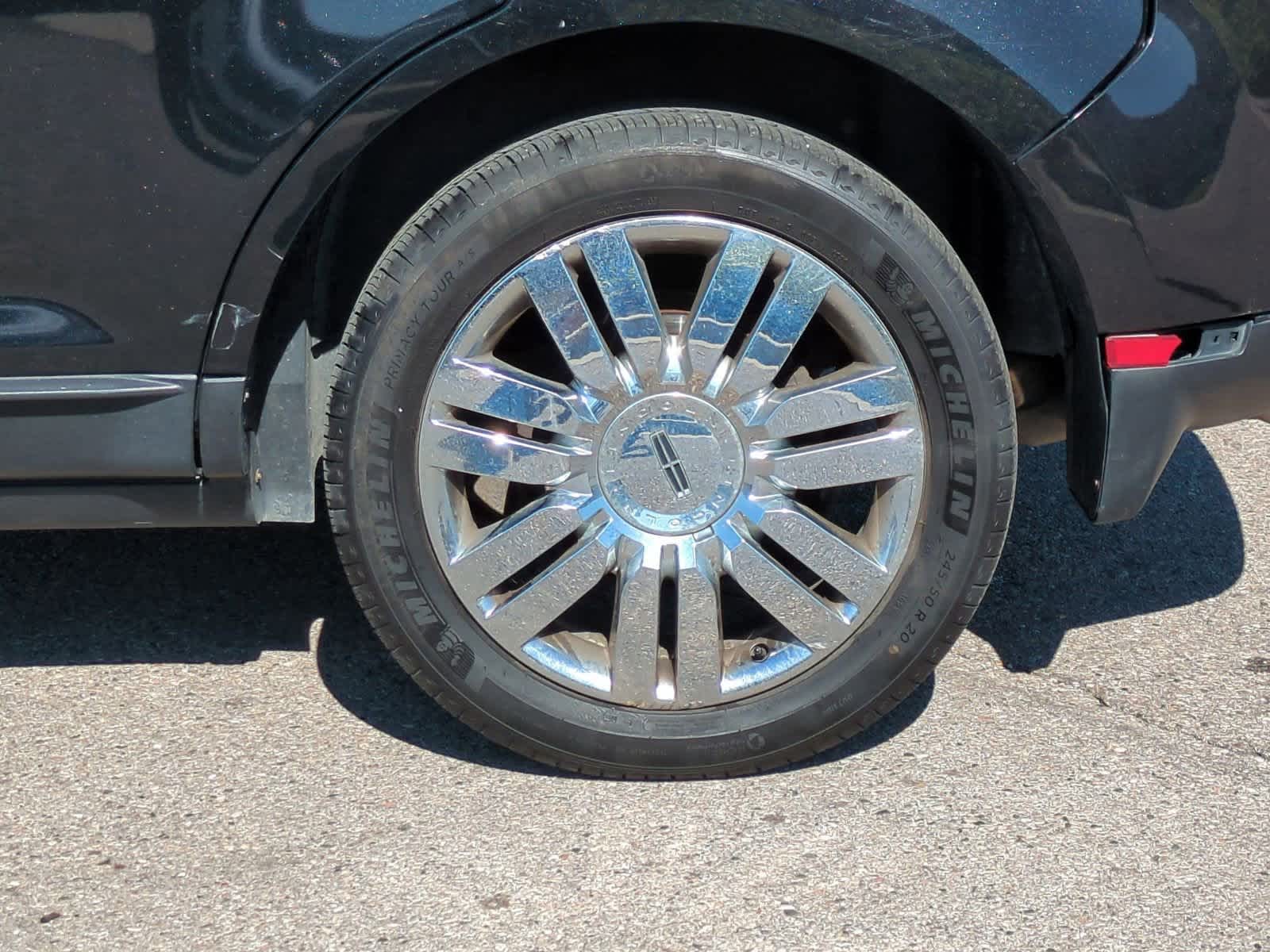 Thumbnail: 2010 Lincoln MKX - 14