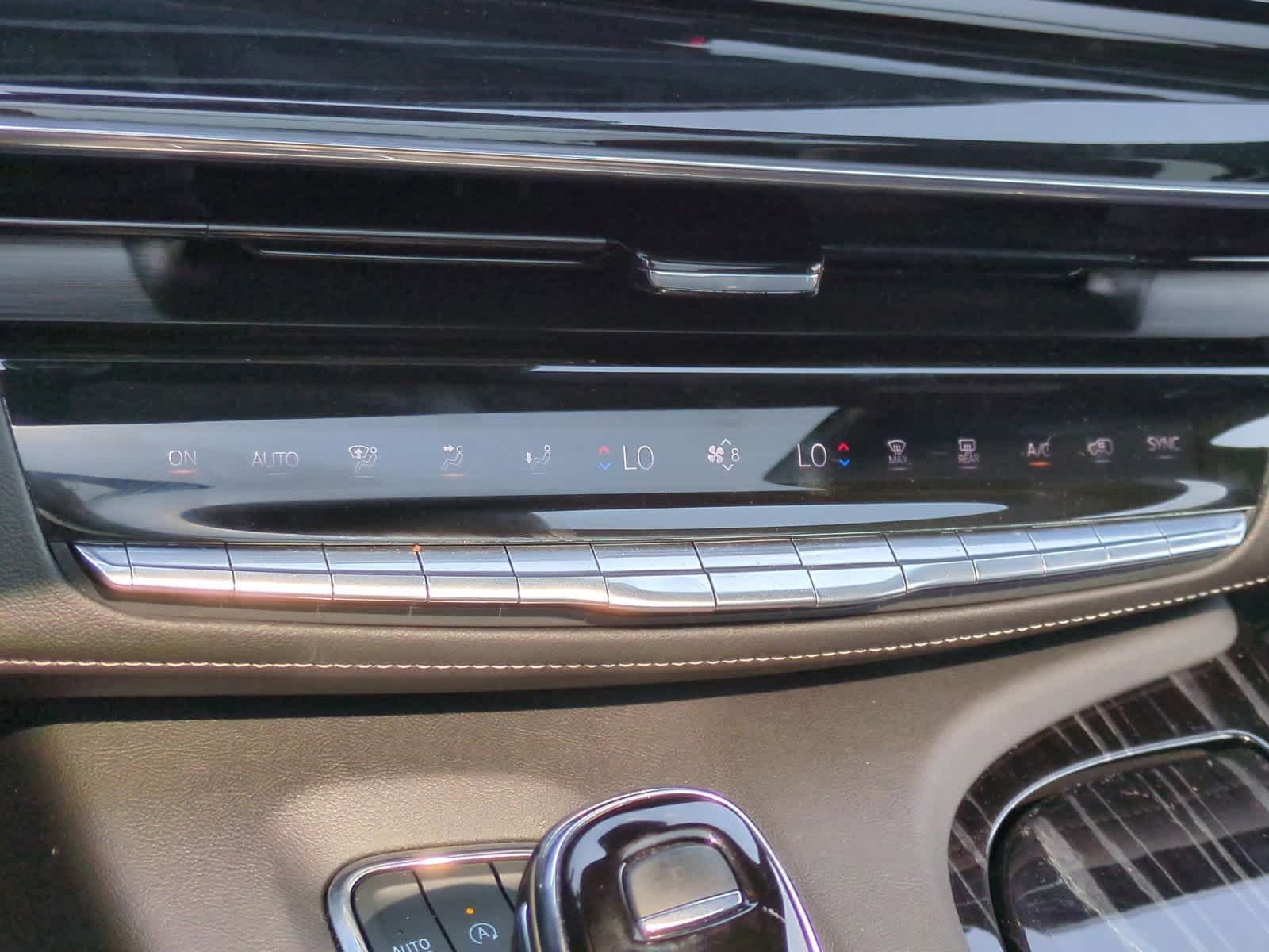 2023 Cadillac Escalade Sport 32