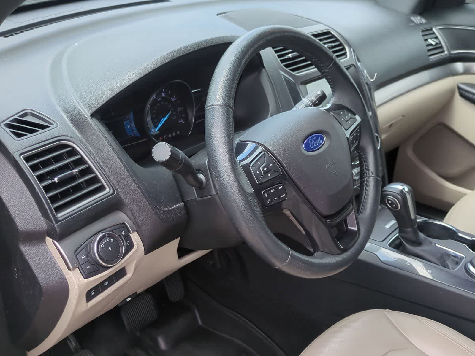 Thumbnail: 2018 Ford Explorer - 10