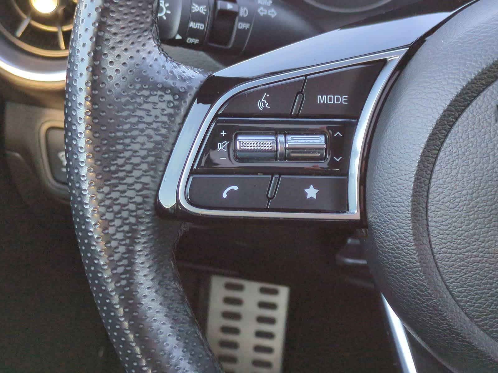 Thumbnail: 2023 Kia Forte - 25