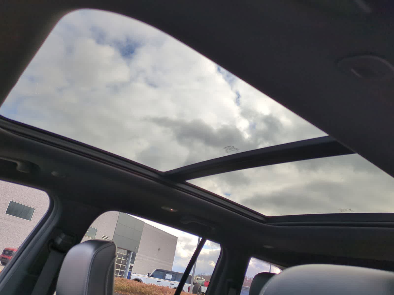 Thumbnail: 2022 Jeep Grand Cherokee - 19