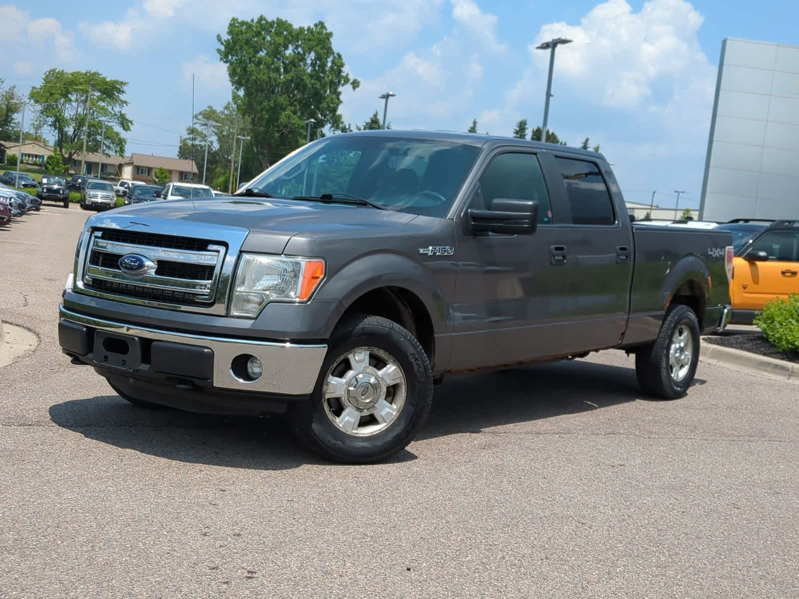 2014 Ford F-150 XLT -
                  Waterford, MI