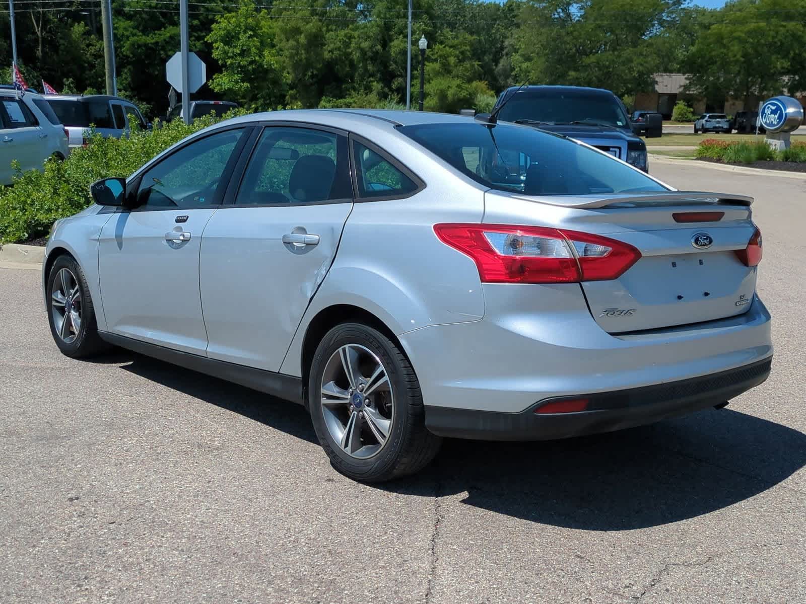 Thumbnail: 2014 Ford Focus - 6