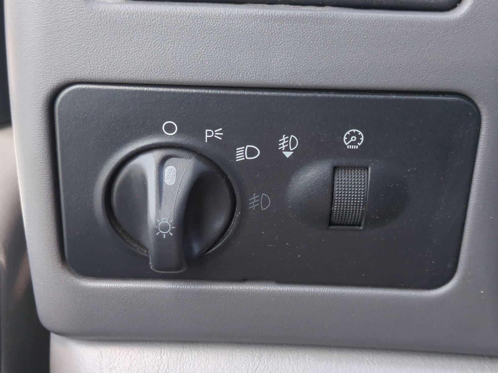 Thumbnail: 2001 Ford Econoline - 26