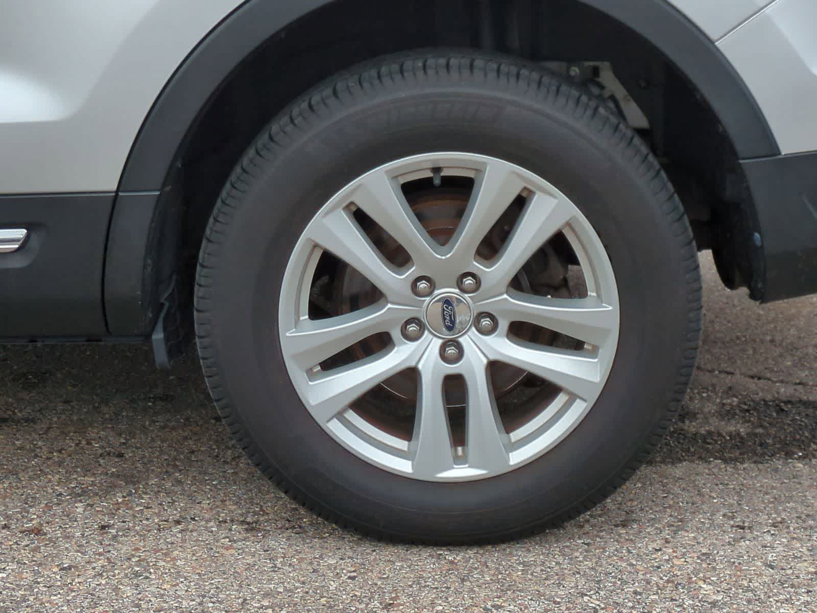 Thumbnail: 2018 Ford Explorer - 14