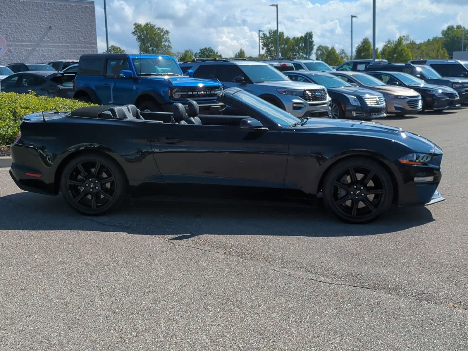 Thumbnail: 2018 Ford Mustang - 9