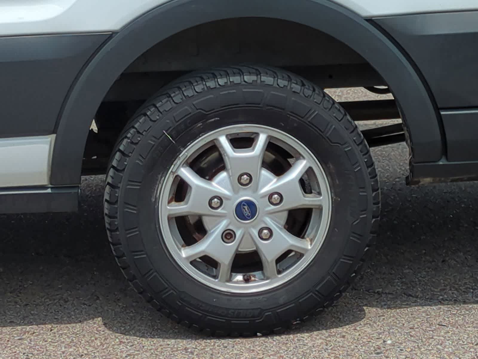 Thumbnail: 2015 Ford Transit Series - 14