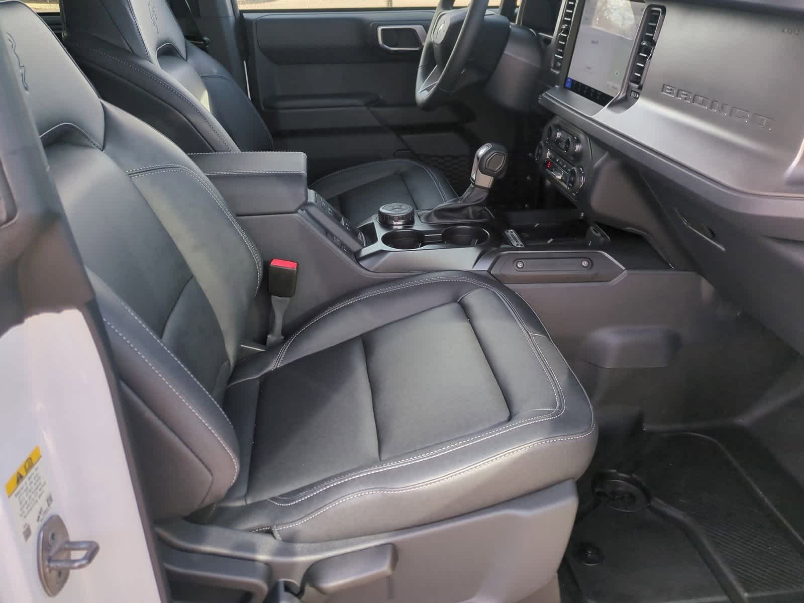 Thumbnail: 2025 Ford Bronco - 21