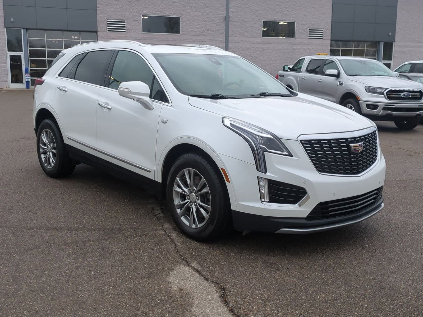 Thumbnail: 2023 Cadillac XT5 - 2