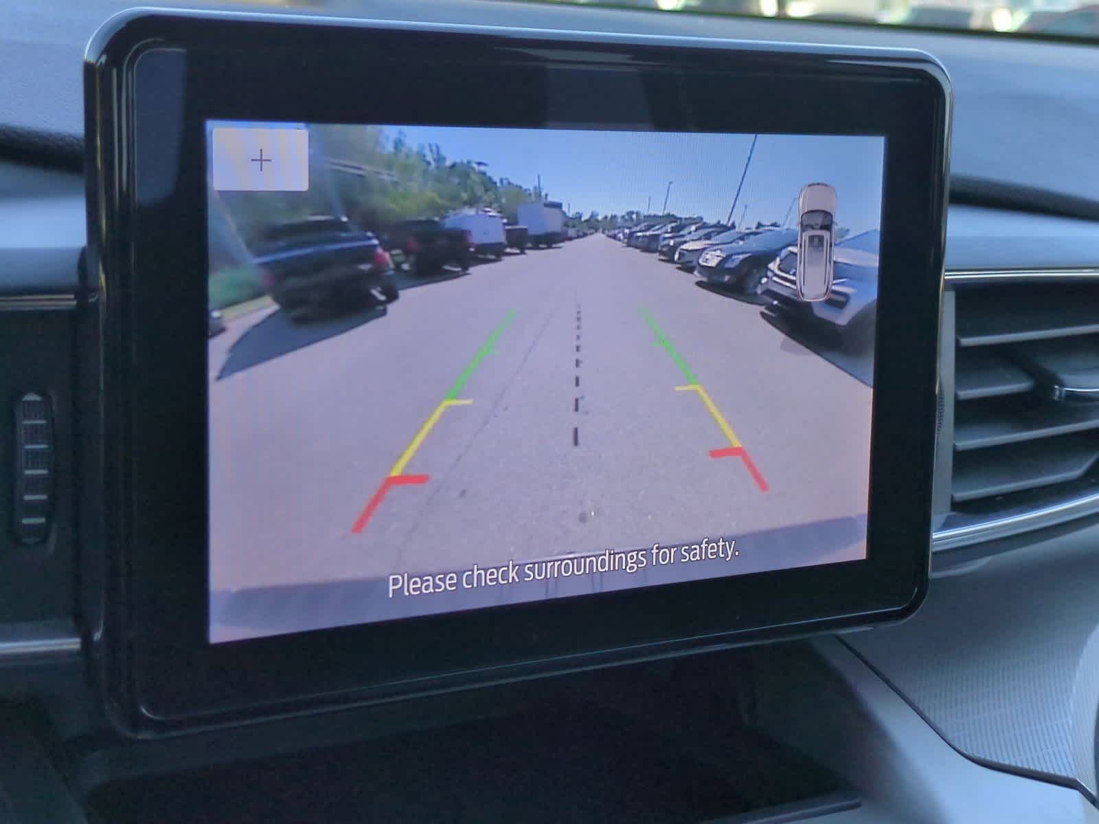 Thumbnail: 2022 Ford Explorer - 29