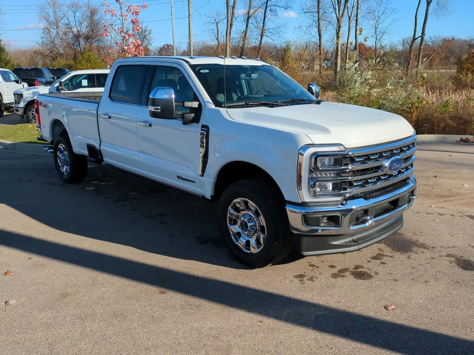 2024 Ford F-250 Lariat photo 2
