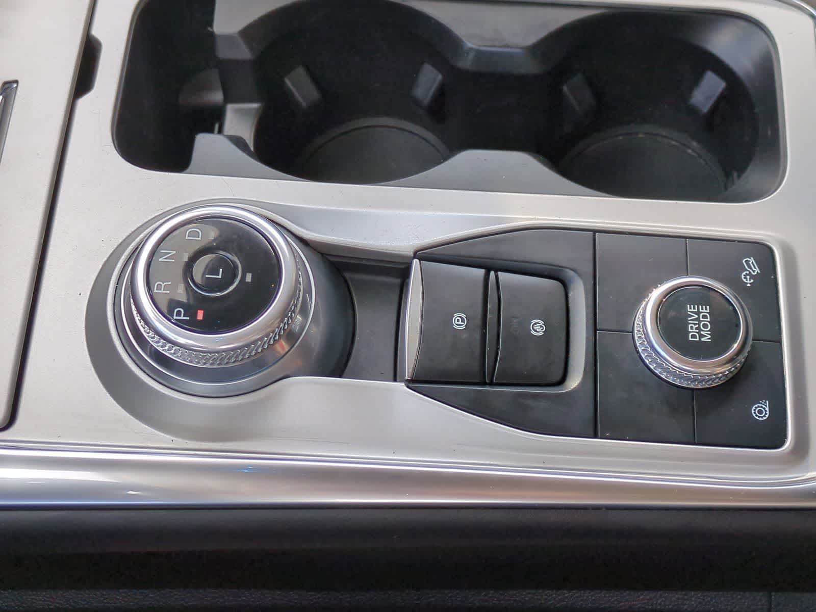 Thumbnail: 2023 Ford Explorer - 32